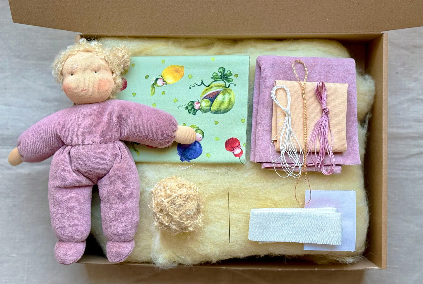 DIY kit MAXI Cuddly Doll with Blond Hair - INCLUDING THE BOOK!