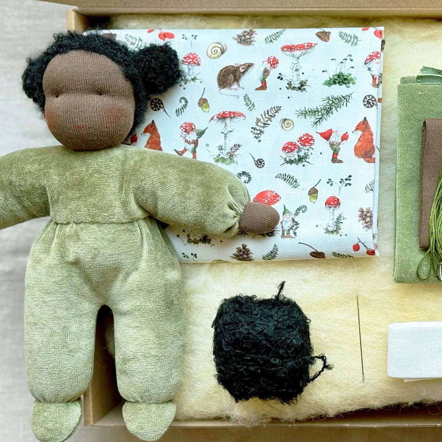 DIY kit MAXI Cuddly Doll with Black Hair - INCLUDING THE BOOK!